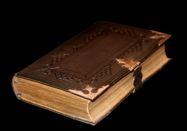 1850 Rare Book bound by Bagster - POLYGLOT BIBLE,  OLD AND NEW TESTAMENTS. Clasp.