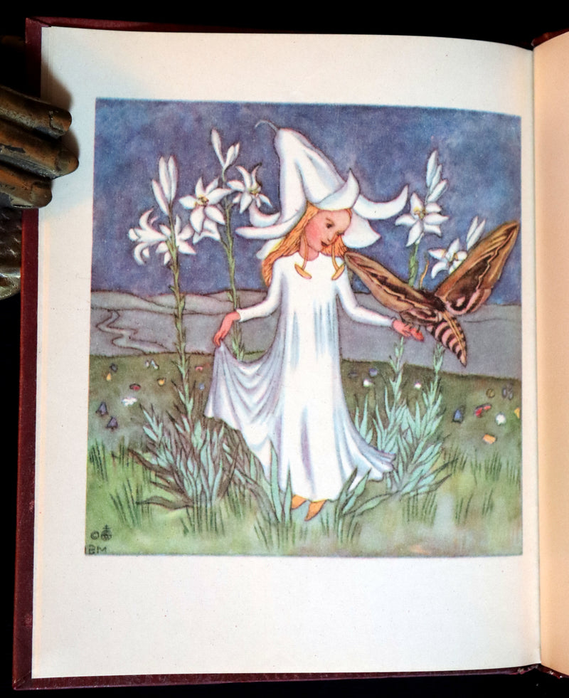 1946 Scarce First English Edition - The FLOWER BOOK illustrated by Ida Bohatta Morpurgo.