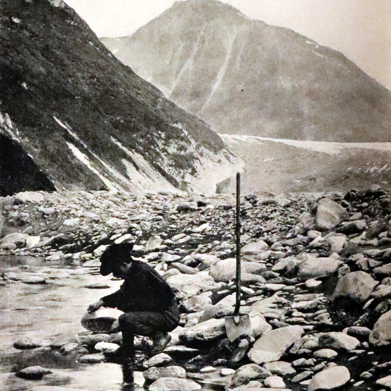 1907 Rare Book - Yukon Gold Rush, BALLADS OF A CHEECHAKO by Robert W. Service. Illustrated.