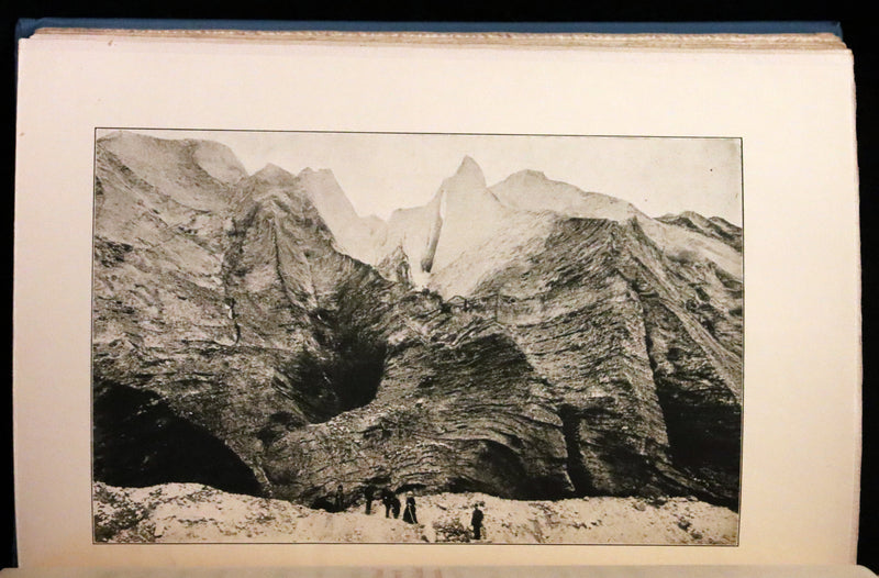 1907 Rare Book - Yukon Gold Rush, BALLADS OF A CHEECHAKO by Robert W. Service. Illustrated.