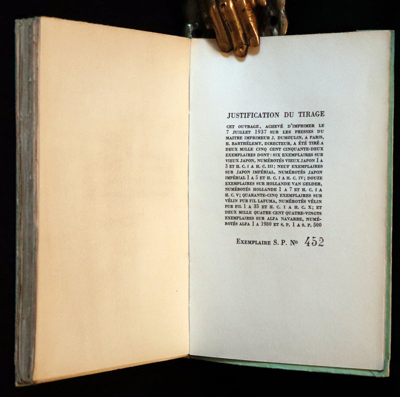 1937 Rare French First Edition - Lettres à un Jeune Poète (Letters to a Young Poet) by Rainer Maria Rilke.
