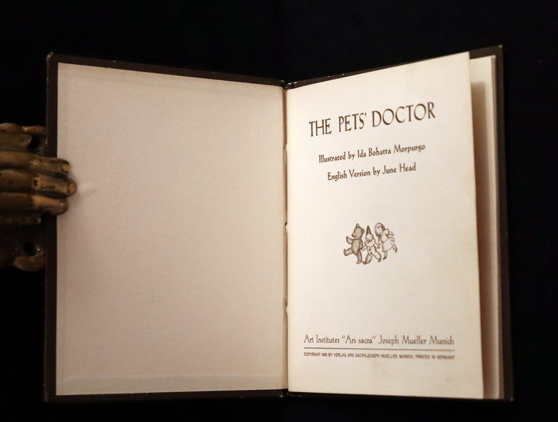 1935 Scarce First English Edition - The PET'S DOCTOR illustrated by Ida Bohatta Morpurgo.