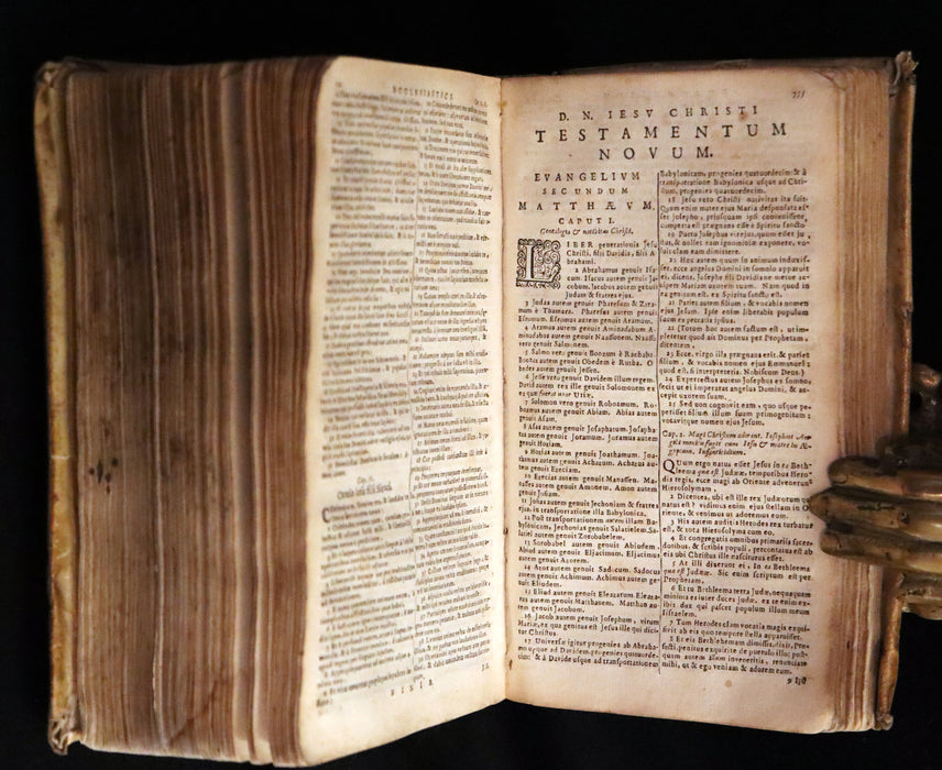 1648 Rare Latin Vellum Bible - Biblia Sacra, Sive Testamentum Vetus et Testamentum Novum. Old & New Testament.