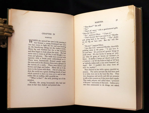 1911 Rare First Edition Book - The SECRET GARDEN by Frances Hodgson Burnett.