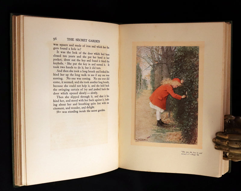 1911 Rare First Edition Book - The SECRET GARDEN by Frances Hodgson Burnett.