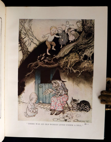 1913 Rare First US Edition - MOTHER GOOSE illustrated by Arthur Rackham.