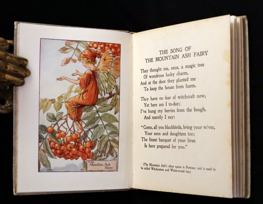 1930 Rare Book - Cicely Mary Barker - FLOWER FAIRIES OF THE AUTUMN.