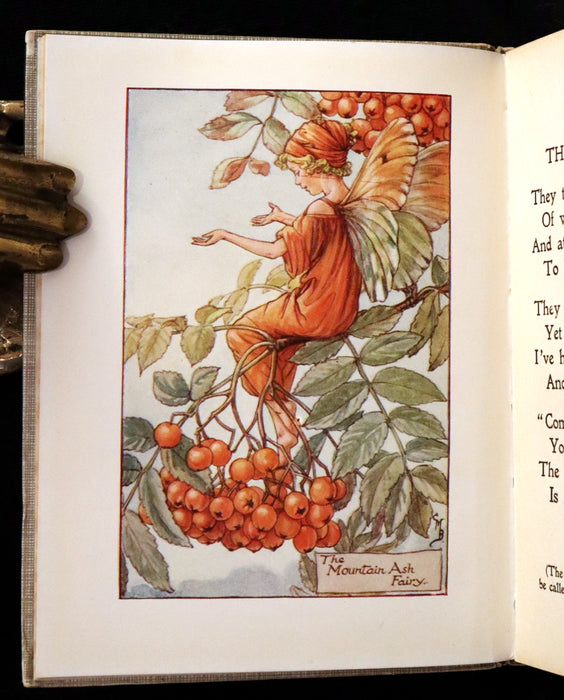 1930 Rare Book - Cicely Mary Barker - FLOWER FAIRIES OF THE AUTUMN.