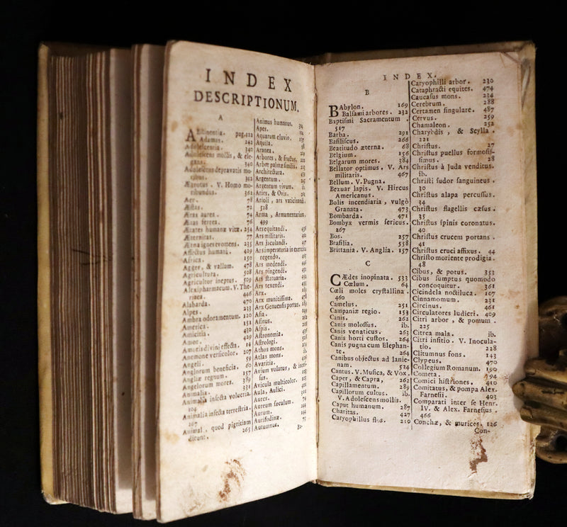 1726 Scarce Latin Vellum Book - Descriptiones Oratoriae ex probatissimis auctoribus excerptae by Gandutius Ioannes Baptista.