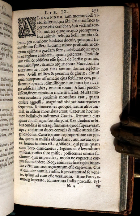 1660 Rare Latin Book - Histories of ALEXANDER the GREAT by Quintus Curtius Rufus with MAP.