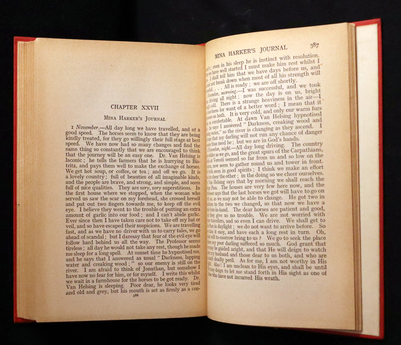 1913 Rare Edition - DRACULA by Bram Stoker, a Gothic Vampire Story.