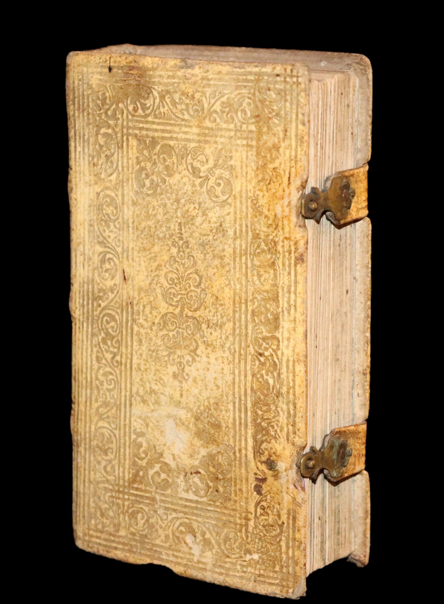1685 Rare vellum Latin Book with claps - EXORCISM & Benediction Manual -  EXORCISMUS contra MALEFICIA, Benedictiones, Conjurationes, Absolutiones, ...