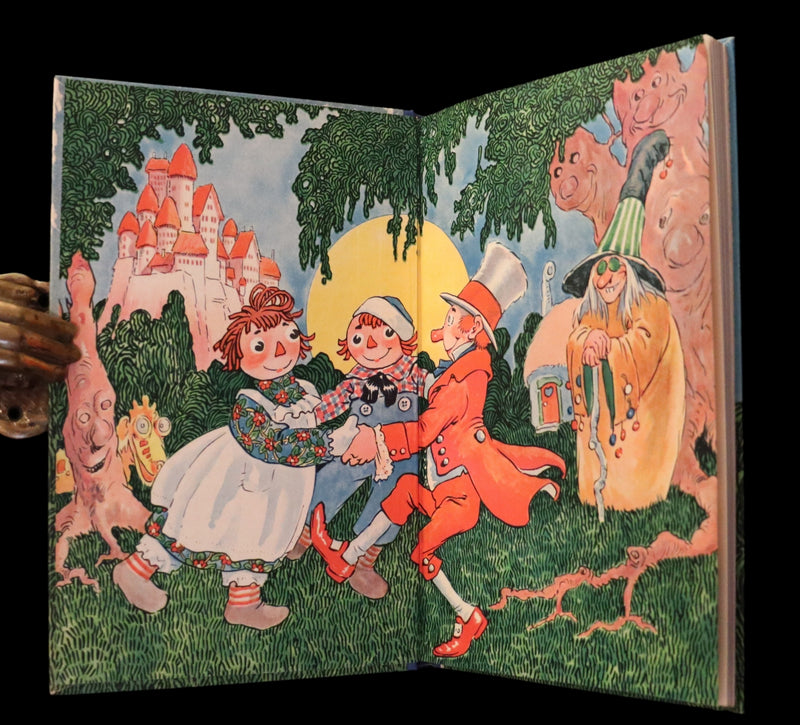 1926 Rare First Edition - THE PAPER DRAGON, A Raggedy Ann Adventure in Publisher Box.