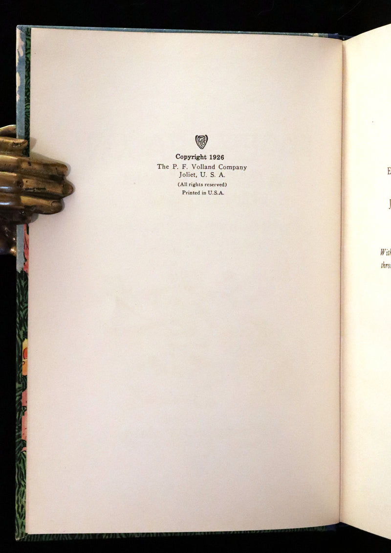 1926 Rare First Edition - THE PAPER DRAGON, A Raggedy Ann Adventure in Publisher Box.