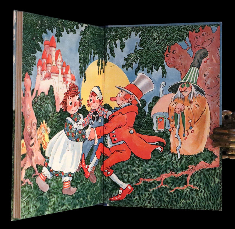 1926 Rare First Edition - THE PAPER DRAGON, A Raggedy Ann Adventure in Publisher Box.