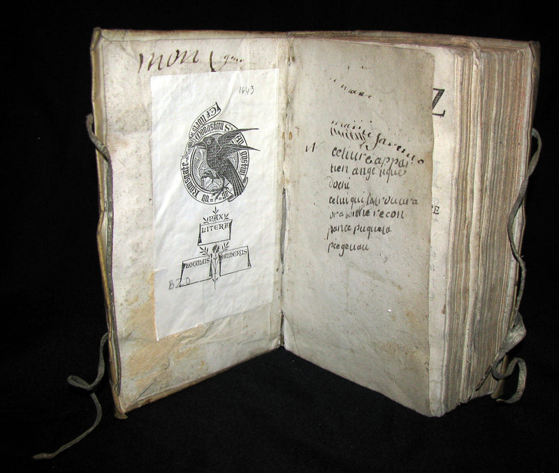 1643 Scarce French vellum Book - Le livre des Eluz. Jésus-Christ en Croix. First Edition.