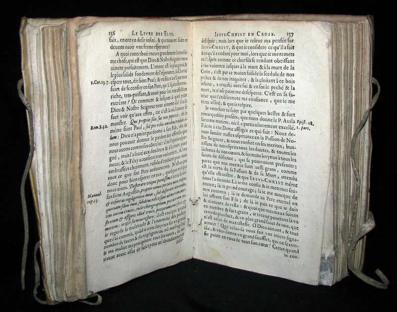 1643 Scarce French vellum Book - Le livre des Eluz. Jésus-Christ en Croix. First Edition.