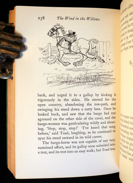 1931 1stED Illustrated by Shepard & bound by ASPREY- THE WIND IN THE WILLOWS.