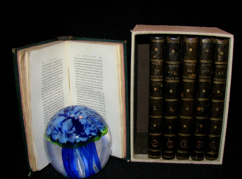 1780 Scarce French Bookset - Romans et Contes by VOLTAIRE from the Collection of comte d'Artois